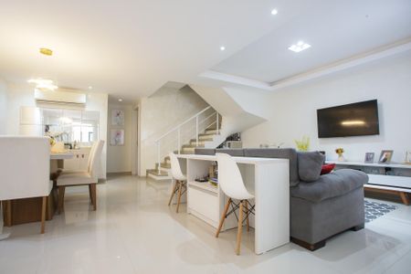 Sala de Estar de casa à venda com 3 quartos, 117m² em Jacarepaguá, Rio de Janeiro