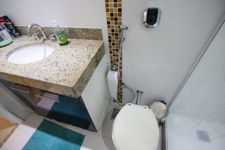 Casa à venda com 117m², 3 quartos e 2 vagasBanheiro Social