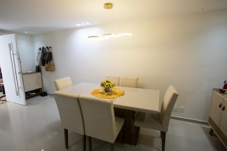 Casa à venda com 117m², 3 quartos e 2 vagasSala de Jantar