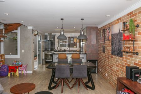 Sala de casa à venda com 3 quartos, 134m² em Lapa de Baixo, São Paulo