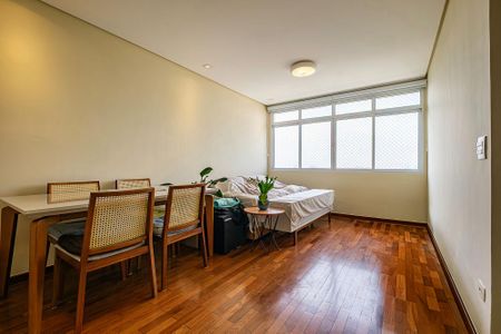 Sala de apartamento para alugar com 2 quartos, 75m² em Vila Romana, São Paulo