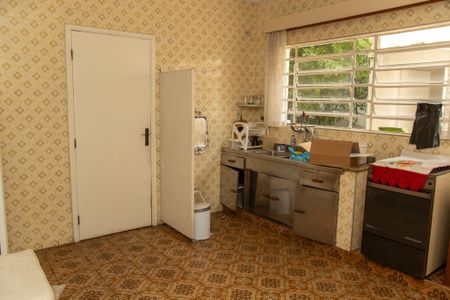 Casa à venda com 260m², 6 quartos e 4 vagasCozinha