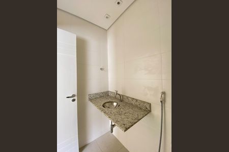 Casa à venda com 260m², 6 quartos e 4 vagasBanheiro da Suíte