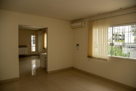 Casa à venda com 260m², 6 quartos e 4 vagasQuarto 3