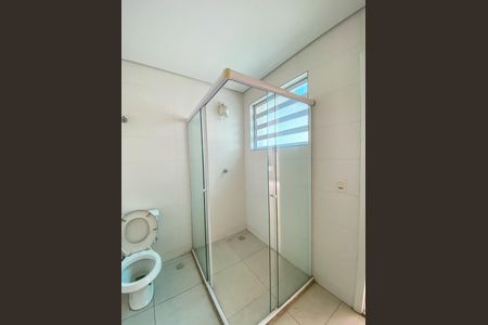 Casa à venda com 260m², 6 quartos e 4 vagasBanheiro da Suíte