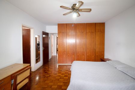 Casa à venda com 5 quartos, 200m² em Vila Madalena, São Paulo