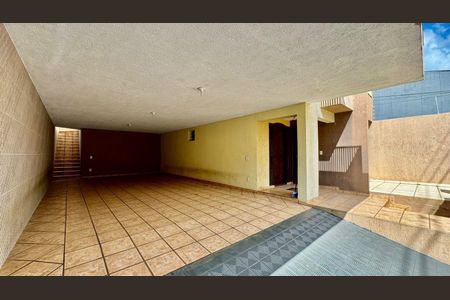 Casa à venda com 3 quartos, 210m² em Vila Maringa, Jundiaí