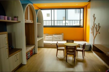 Apartamento para alugar com 97m², 2 quartos e 1 vaga Apartamento para alugar com 97m², 2 quartos e 1 vagaÁrea comum - Brinquedoteca