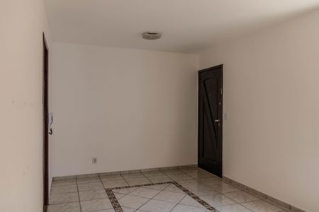 Sala de apartamento para alugar com 3 quartos, 70m² em Buritis, Belo Horizonte