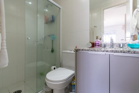 Apartamento à venda com 74m², 2 quartos e 1 vaga Apartamento à venda com 74m², 2 quartos e 1 vagaBanheiro da Suíte