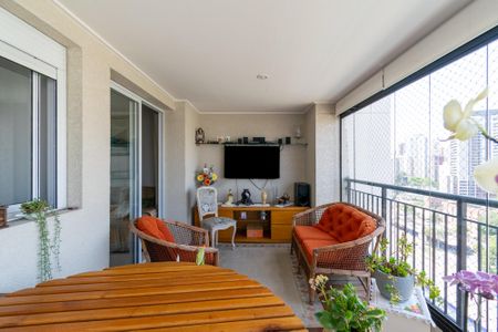 Apartamento à venda com 74m², 2 quartos e 1 vaga Apartamento à venda com 74m², 2 quartos e 1 vagaVaranda