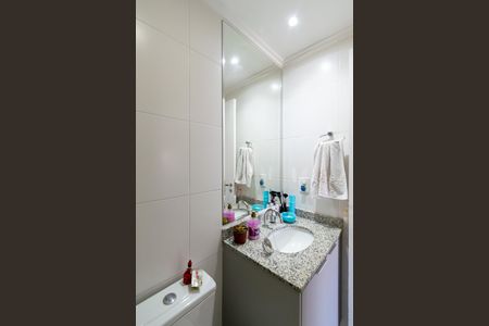 Apartamento à venda com 74m², 2 quartos e 1 vaga Apartamento à venda com 74m², 2 quartos e 1 vagaBanheiro da Suíte