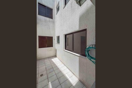 Apartamento para alugar com 70m², 2 quartos e 1 vagaQuintal Interno