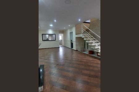 Casa à venda com 3 quartos, 272m² em Jardim Penha, São Paulo
