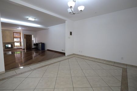 Casa à venda com 250m², 3 quartos e 3 vagasSala de Jantar