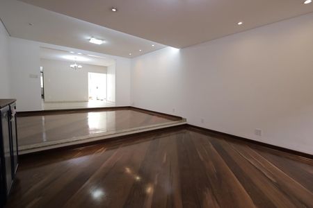 Casa à venda com 250m², 3 quartos e 3 vagasSala 2