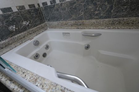 Casa à venda com 250m², 3 quartos e 3 vagasBanheiro Suíte 3