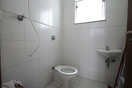 Casa à venda com 250m², 3 quartos e 3 vagasBanheiro Área de Serviço