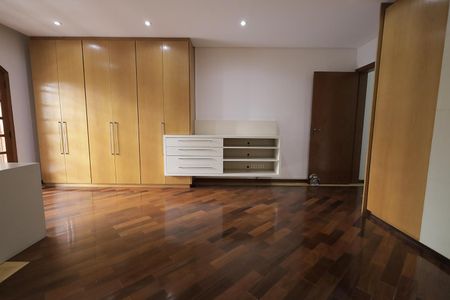 Casa à venda com 250m², 3 quartos e 3 vagasQuarto Suíte 3