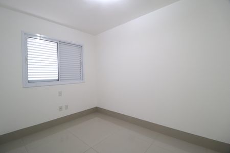Apartamento para alugar com 96m², 3 quartos e 2 vagasQuarto 2