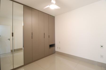Apartamento para alugar com 96m², 3 quartos e 2 vagasSuíte