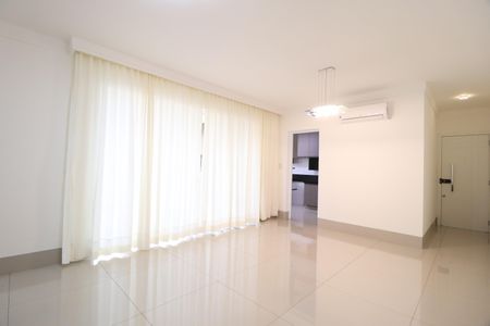 Apartamento para alugar com 96m², 3 quartos e 2 vagasSala