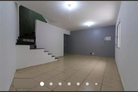 Casa à venda com 2 quartos, 112m² em Vila Ema, São Paulo