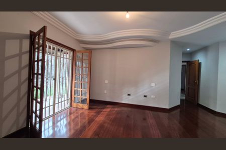 Casa para alugar com 350m², 3 quartos e 4 vagasSuíte