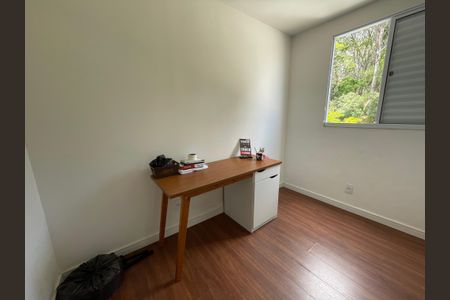 Quarto 2 de apartamento para alugar com 2 quartos, 50m² em Lajeado, Cotia
