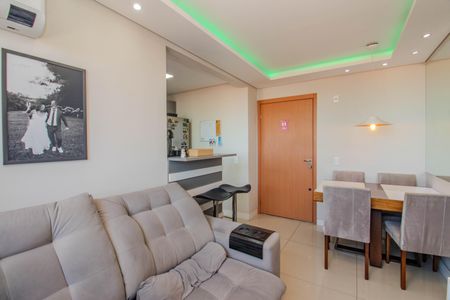 Sala de apartamento à venda com 2 quartos, 45m² em Humaitá, Porto Alegre