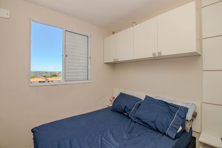 Quarto 1 de apartamento à venda com 2 quartos, 45m² em Humaitá, Porto Alegre