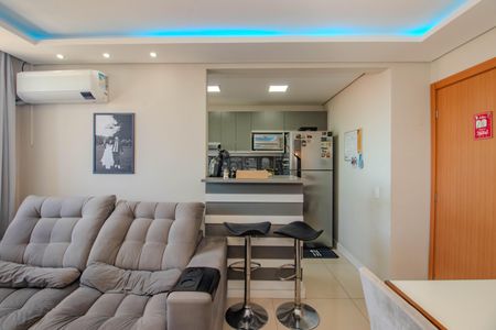 Sala de apartamento à venda com 2 quartos, 45m² em Humaitá, Porto Alegre