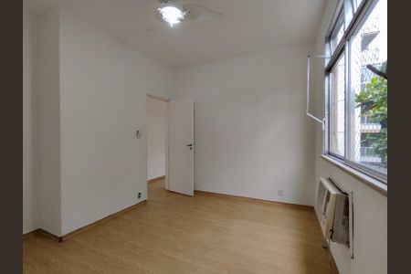 Quarto 1 de apartamento à venda com 2 quartos, 66m² em Grajaú, Rio de Janeiro