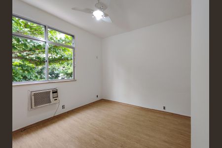 Quarto 1 de apartamento à venda com 2 quartos, 66m² em Grajaú, Rio de Janeiro