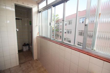 Apartamento para alugar com 100m², 2 quartos e 3 vagas Apartamento para alugar com 100m², 2 quartos e 3 vagasÁrea de Serviço