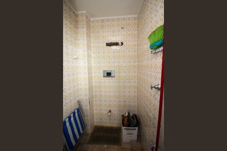 Apartamento para alugar com 100m², 2 quartos e 3 vagas Apartamento para alugar com 100m², 2 quartos e 3 vagasBanheiro de Serviço