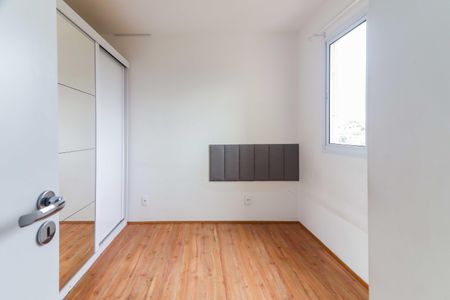 Quarto 2 de apartamento para alugar com 2 quartos, 32m² em Jardim Celeste, São Paulo