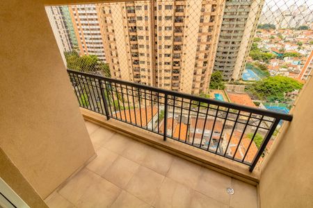 Varanda de apartamento para alugar com 2 quartos, 68m² em Chácara Inglesa, São Paulo