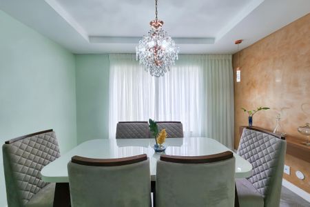 Casa à venda com 147m², 4 quartos e 1 vagaSala de Jantar