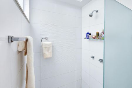 Casa à venda com 147m², 4 quartos e 1 vagaBanheiro 2