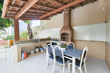 Casa à venda com 147m², 4 quartos e 1 vagaQuintal Superior