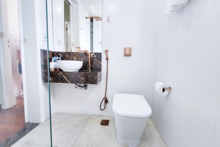 Casa à venda com 147m², 4 quartos e 1 vagaBanheiro 1