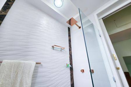 Casa à venda com 147m², 4 quartos e 1 vagaBanheiro 1