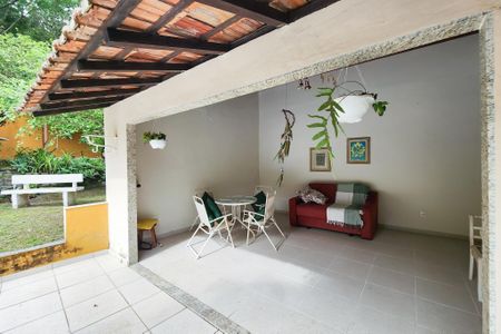 Casa à venda com 147m², 4 quartos e 1 vagaQuintal Superior