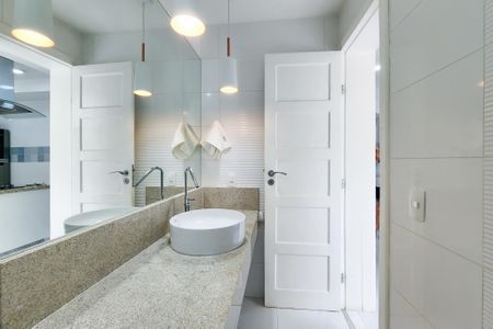 Casa à venda com 147m², 4 quartos e 1 vagaBanheiro 2