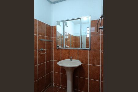 Banheiro de apartamento para alugar com 1 quarto, 55m² em Pinheiros, São Paulo
