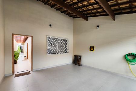 Casa à venda com 128m², 2 quartos e 2 vagasGaragem 