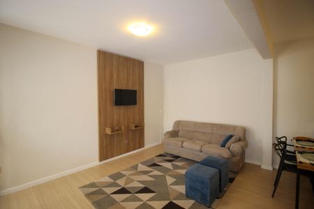 Casa para alugar com 2 quartos, 75m² em Vila Leao, Sorocaba