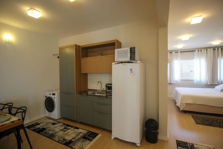 Casa para alugar com 75m², 2 quartos e 2 vagasCozinha e Área de Serviço