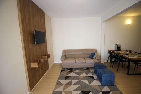 Sala de casa para alugar com 2 quartos, 75m² em Vila Leao, Sorocaba